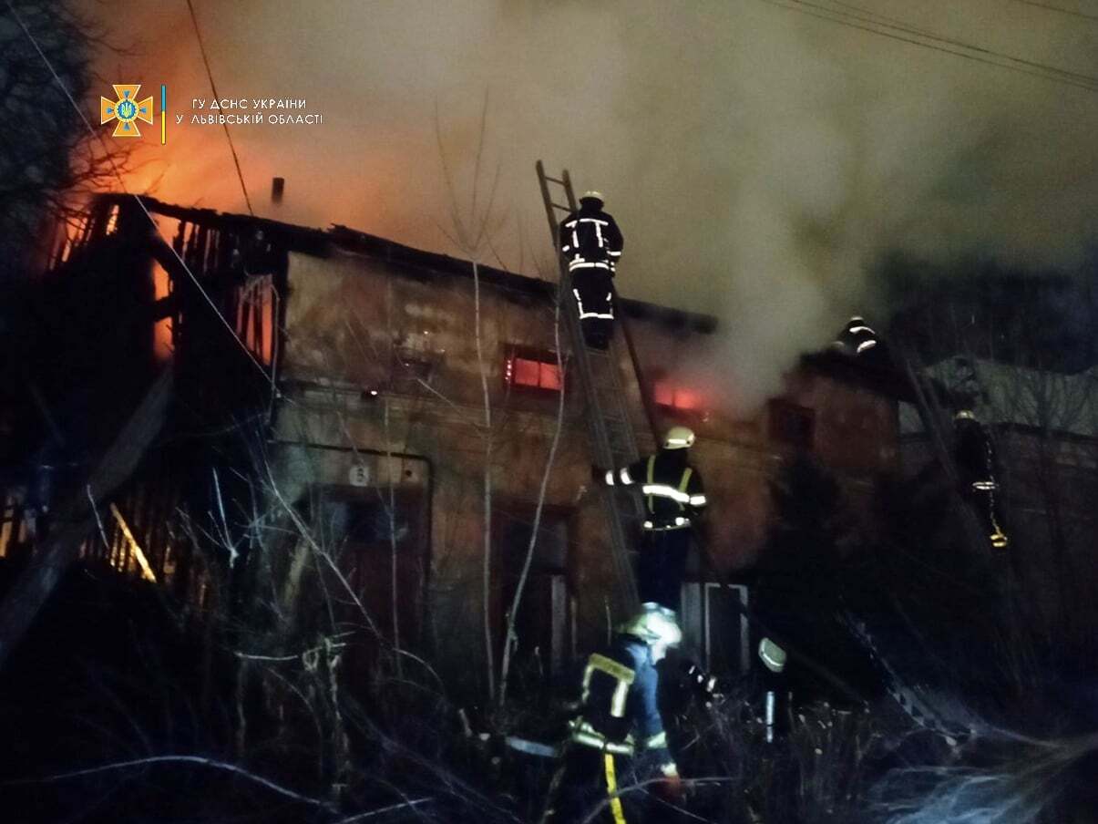 A couple died in a fire in a house in Lviv region (PHOTOS) thumbnail