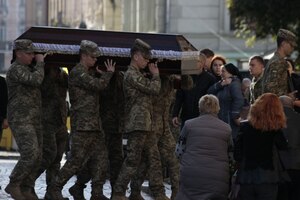 Львів попрощається з трьома загиблими захисниками - Назарієм Андрушківим, Павлом Плюсніним, Олександром Лєщєнком (ФОТО)