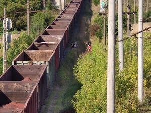 У Рясному поїзд збив нетверезу жінку (фото)