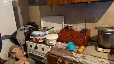 На Львівщині в батьків вилучили сімох малолітніх дітей, які проживали в умовах небезпечних для життя