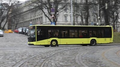 У Львові на деяких маршрутах зменшили кількість транспорту