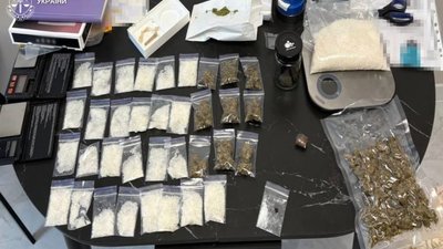 На Львівщині викрили п’ятьох наркоділків та ліквідували підпільну лабораторію