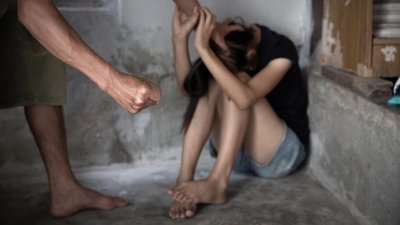На Одещині батька підозрюють у побитті сімох дітей