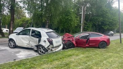 У ДТП під Львовом травмувалися троє людей (ФОТО)
