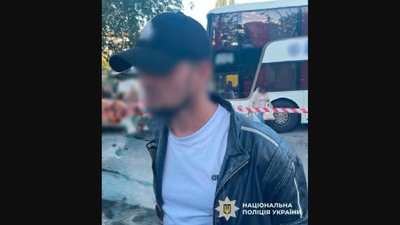 У Києві на автостанції затримали чоловіка з гранатою
