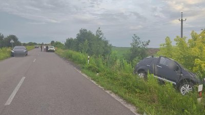 Внаслідок ДТП на Волині загинула школярка, яка їхала на роликах по проїзній частині дороги (ФОТО)