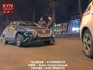 У Києві водій автомобіля російських дипломатів скоїв ДТП (ФОТО, ВІДЕО)