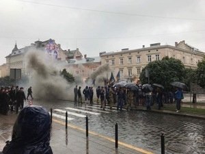 У Львові відбулась акція протесту під гаслом "Стоп політичним репресіям" (фото/відео)