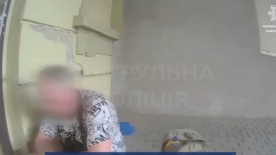 У Львові патрульні врятували чоловіка з порізами на руках: він перебував у пригніченому стані (ВІДЕО)