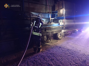 На Львівщині під  час руху загорівся великовантажний автомобіль (ФОТО)