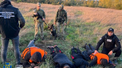 На Закарпатті викрито групу осіб, які нелегально переправляли ухилянтів закордон