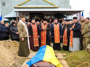 На Львівщині попрощалися з молодим Героєм Андрієм Бакуном (ФОТО)