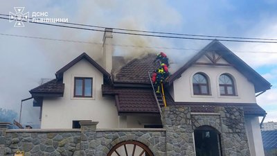 У Львівській області горів житловий будинок