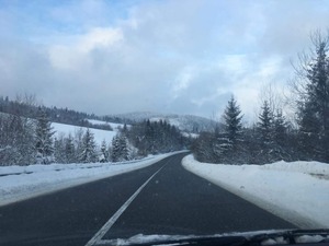 Стан автомобільних доріг на Галичині задовільний, перевали чисті (фото, відео)