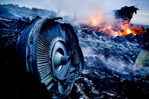 Сьогодні третя річниця катастрофи малазійського літака MH17 (фото, відео)