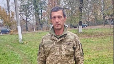 Під час будівництва фортифікацій через обвал ґрунту загинув військовий з Прикарпаття