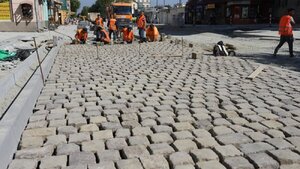 У Львові відкрили для проїзду транспорту частину вулиці Богдана Хмельницького