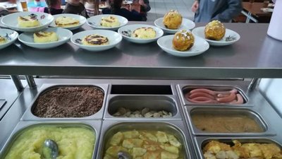 В Україні всіх дітей у школах годуватимуть безкоштовно з жовтня 2026 року