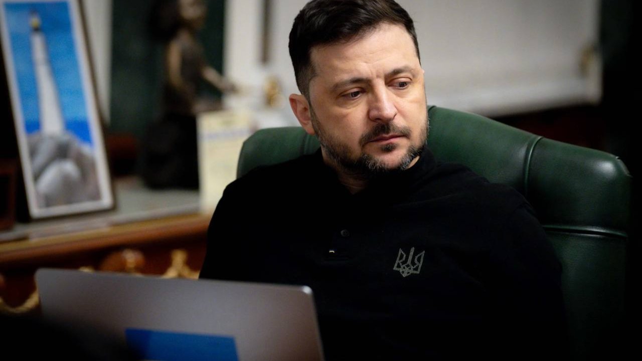 Зеленський хоче винести на референдум весь мирний план, - Axios