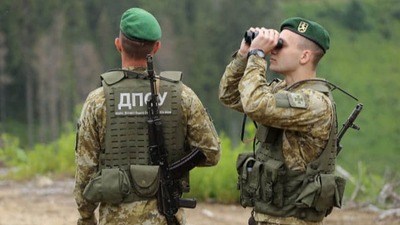 На Закарпатті прикордонник застрелив жителя Дніпра, який намагався перетнути кордон, - ДБР