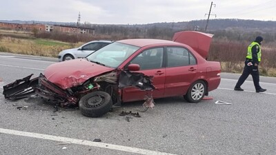 Внаслідок ДТП у Золочеві травмувалися четверо львів'ян: серед потерпілих - діти (ФОТО)