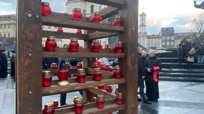 У Львові вшановують пам’ять жертв Голодоморів (НАЖИВО)