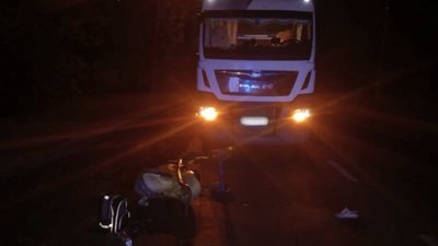 У Львові вантажівка збила жінку: постраждала у реанімації