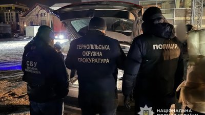 У Тернополі затримали чоловіка, який торгував звільненням із ЗСУ