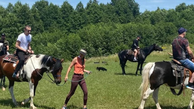 На Львівщині для військових організували кінну прогулянку Львівським Опіллям