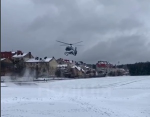 До Львова медичний гелікоптер доставив хворого чоловіка (ВІДЕО)