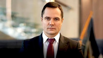 110 квартир за два роки: як родина розшукуваного екснардепа Комарницького могла заробити сотні мільйонів на елітній нерухомості