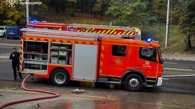 Надзвичайники розповіли подробиці пожежі на вулиці В. Стуса у Львові (ФОТО)