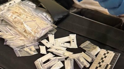 Поліцейські затримали 24-річного наркоділка з Львівщини та вилучили заборонених речовин на 150 тисяч гривень (ФОТО)