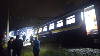 Зіткнення потягів у Львові: з’явилися нові дані про постраждалих (ВІДЕО)