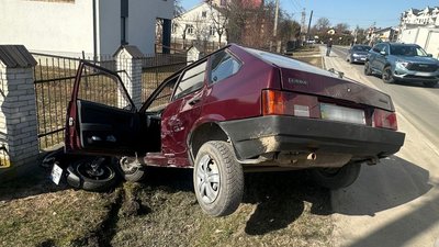 Біля Львова у ДТП постраждав мотоцикліст (ФОТО)