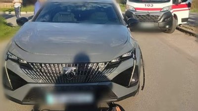 На Київщині у ДТП загинув 10-річний хлопчик на самокаті (ВІДЕО МОМЕНТУ)
