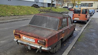 У Львові на спецмайданчик заберуть ще 20 покинутих автомобілів