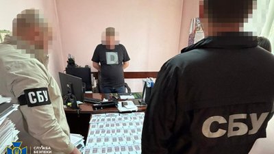На Львівщині затримали посадовця підрозділу Укрзалізниці за вимагання хабарів