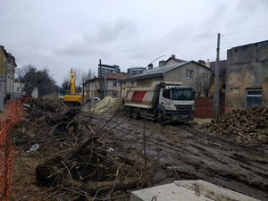 Реконструкція однієї з найбільш занедбаних вулиць міста Лева триває (фото)