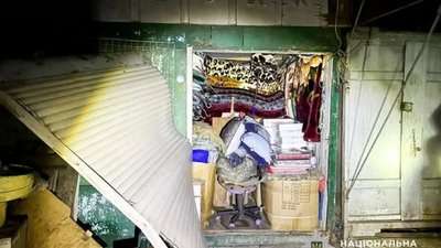 У Рівному вночі побили охоронця й підпалили кіоски на ринку