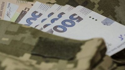 Кабмін схвалив виплату 15 млн грн сім'ям загиблих у полоні, спростив закупівлю та списання техніки частинам