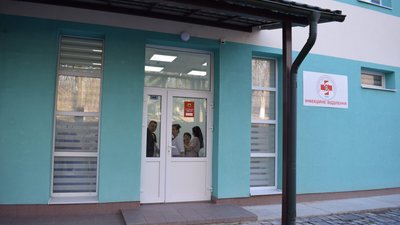 У туристичному центрі на Закарпатті через спалах інфекції заборонили в’їзд туристам, школи на «дистанційці», закрили ресторани