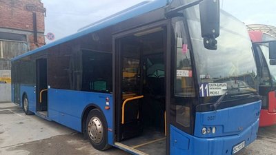 У Львові на одному автобусному маршруту побільшало низькопідлогових автобусів