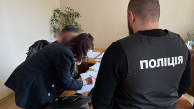 Заступниця директора лікарні на Львівщині та підрядник "заробили" на ремонті ліфтів майже 700 тисяч грн (ФОТО)