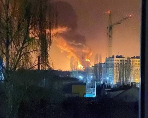 У Василькові росіяни вистрілили ракетою по нафтобазі (ВІДЕО)