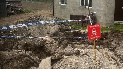 На Львівщині під час будівництва фундаменту знайшли мінометну міну