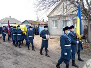 Україна попрощалася з воїном 92-ї ОМБр Романом Дзюбенком, померлим від поранення снайпером найманців РФ (фото)