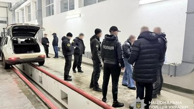 На Закарпатті ліквідували міжнародний канал постачання метамфетаміну на 9 мільйонів гривень (ФОТО)