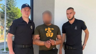 Поліція знайшла чоловіка, який пошкодив меморіал на Львівщині