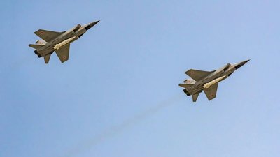 У Львові через ракетний удар обмежили проїзд  вулицею